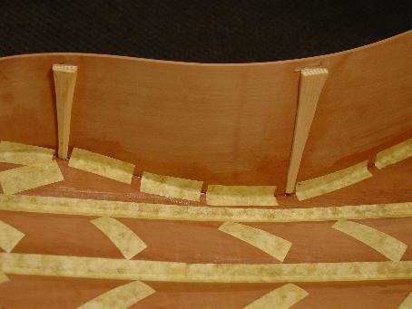 E.7048 Model "Chambure" Vihuela Interior