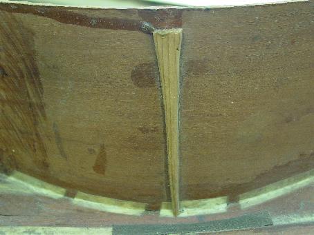 E.7048 Model "Chambure" Vihuela Original Interior