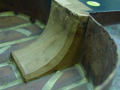 E.7048 Model "Chambure" Vihuela Original Interior