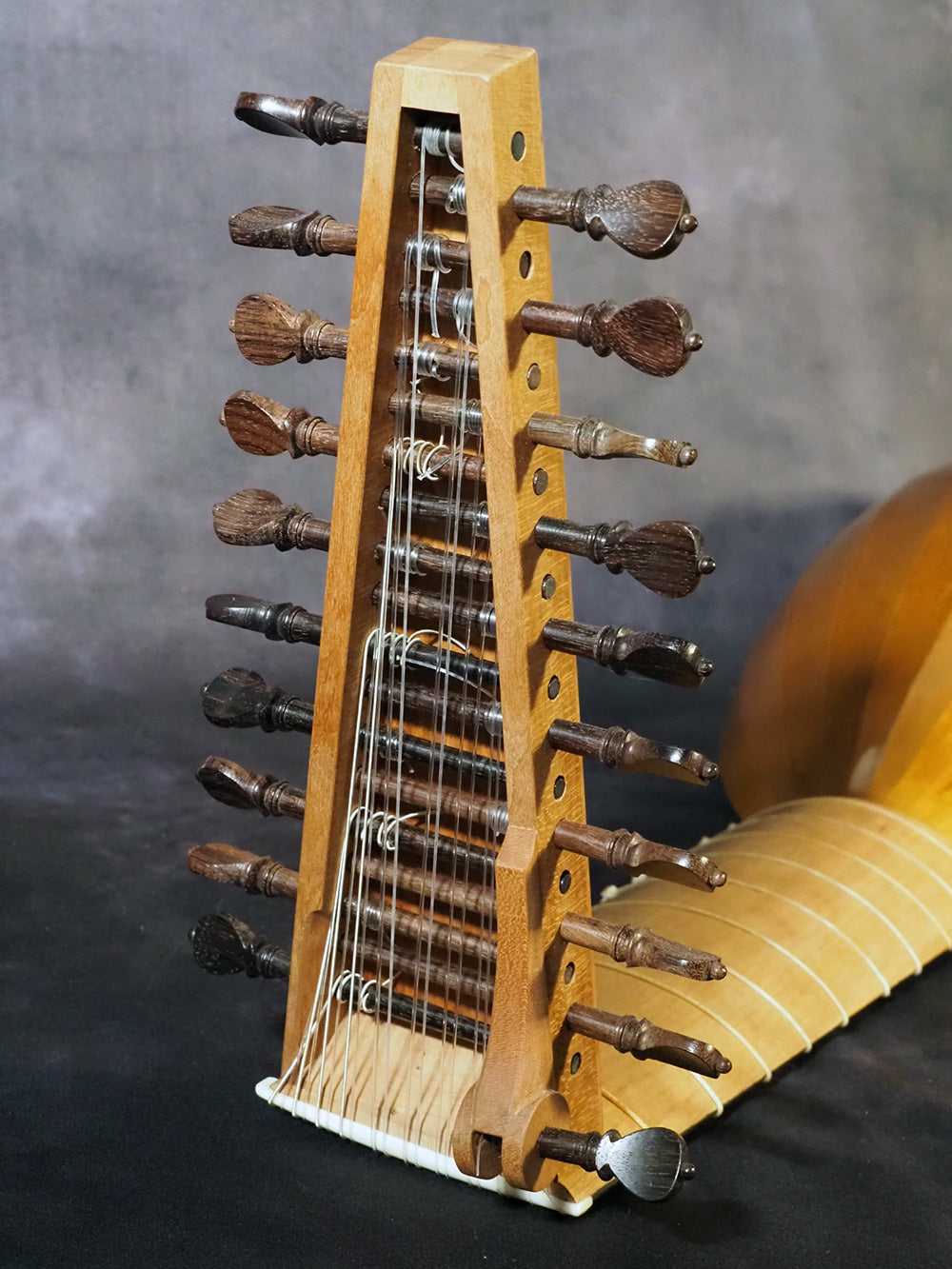Hans Frei-Model Lute - Neck