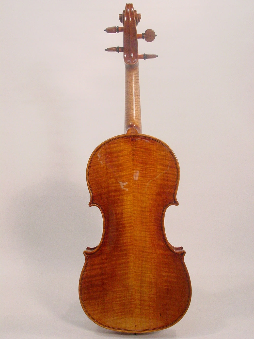 Guarneri del Gesù c. 1726 Model Violin Back