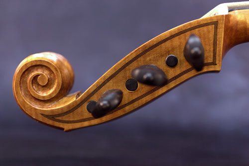 Ventura di Francesco de' Macchettis Linarol Model 1582 Bass Viol Headside